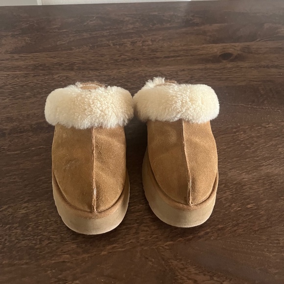 UGG Disquette Suede Fur Platform Slippers - Picture 1 of 6